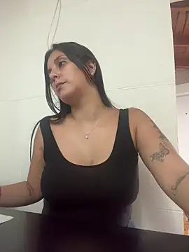 Jimena luvv online show from February 11, 2026, 6:13 pm