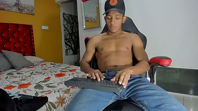 ricky spensar23cm  online show from March 15, 2026, 2:17 am