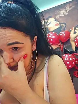 VickyVice online show from February 12, 2026, 6:03 pm