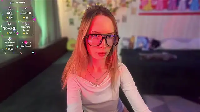 Snapshot of DellaCampbell chatting on July 31, 2026, 1:10 pm DellaCampbell online show from July 31, 2026, 1:10 pm