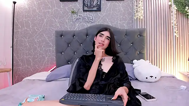 lana gill1 online show from April 16, 2026, 9:39 pm