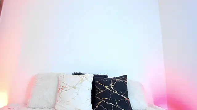 Axel nova online show from February 6, 2026, 7:28 pm