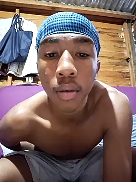 Peterveero12 online show from February 18, 2026, 5:09 pm