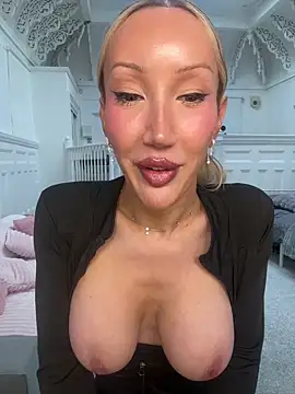 Allana29 online show from May 10, 2026, 5:51 pm