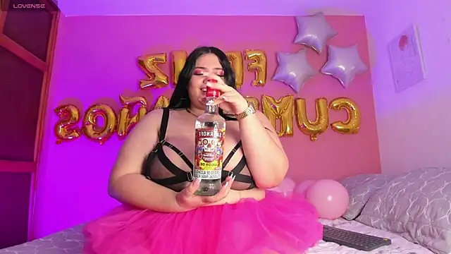Julieta jane ss online show from June 20, 2026, 12:25 am