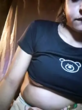 mariposaros4 online show from March 4, 2026, 5:35 am