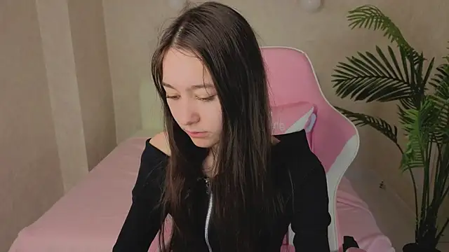 Nicole Brownie online show from May 29, 2026, 1:03 am