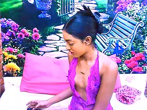 IndianPretty14u2Luv online show from April 18, 2026, 7:58 pm