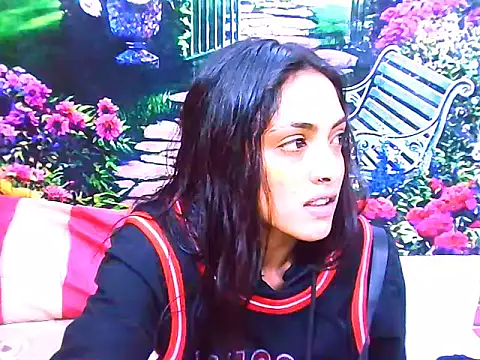 Snapshot of IndianPretty14u2Luv chatting on May 4, 2026, 5:03 am IndianPretty14u2Luv online show from May 4, 2026, 5:03 am