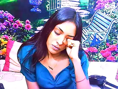 Snapshot of IndianPretty14u2Luv chatting on May 6, 2026, 5:14 am IndianPretty14u2Luv online show from May 6, 2026, 5:14 am