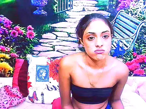 Snapshot of IndianPretty14u2Luv chatting on May 9, 2026, 6:40 am IndianPretty14u2Luv online show from May 9, 2026, 6:40 am