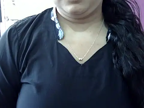 Cute Aliyaa online show from March 30, 2026, 9:43 am