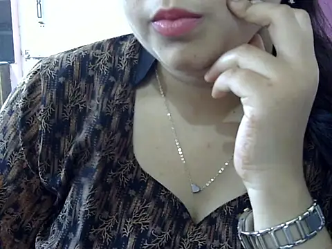 Cute Aliyaa online show from April 23, 2026, 9:30 am