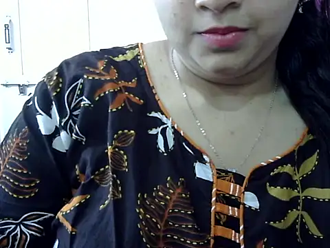Snapshot of Cute_Aliyaa chatting on April 24, 2026, 10:18 am Cute Aliyaa online show from April 24, 2026, 10:18 am