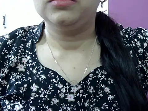Snapshot of Cute_Aliyaa chatting on April 25, 2026, 11:46 am Cute Aliyaa online show from April 25, 2026, 11:46 am