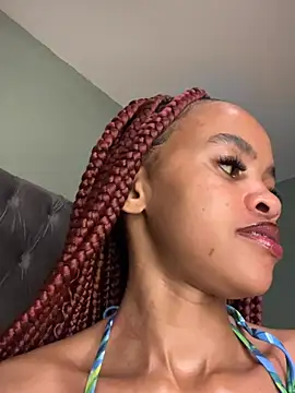 Snapshot of Hot_Mess18 chatting on February 3, 2026, 7:52 pm Hot Mess18 online show from February 3, 2026, 7:52 pm