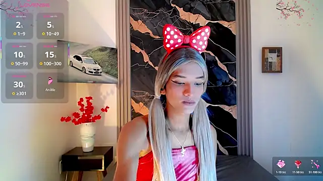 Samantha Ortega  online show from April 9, 2026, 10:42 am