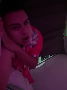 andresmahecha777 online show from February 18, 2026, 7:26 am