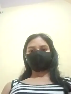 Mahira-- online show from April 16, 2026, 3:35 pm