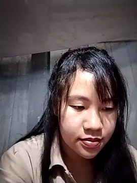 Lymimi online show from April 18, 2026, 7:58 pm