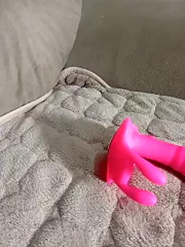 jhenyseducao online show from February 25, 2026, 12:59 pm