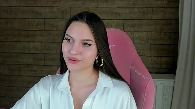 AliceVersal online show from April 7, 2026, 4:24 am