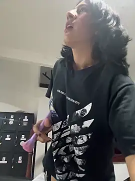 Violet rousse7 online show from March 27, 2026, 4:40 am