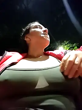 Robin H00t 2 online show from April 21, 2026, 2:15 am