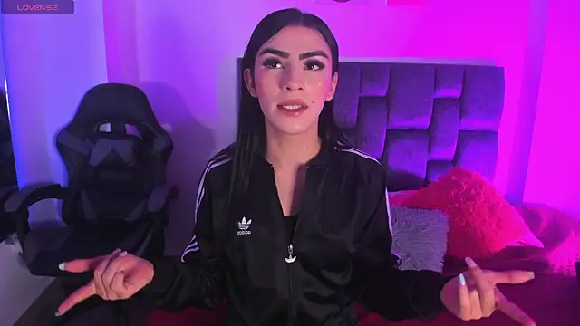 Isabella Moon9 online show from April 21, 2026, 11:38 am