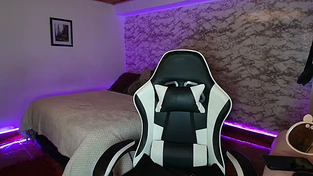 Camila IRoose online show from March 21, 2026, 8:56 pm