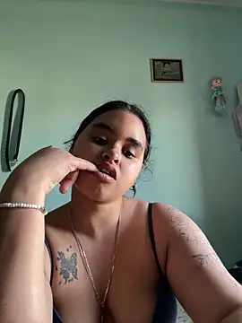 Aloyenita online show from March 31, 2026, 3:01 pm