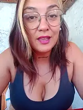 Snapshot of kuramaqueen chatting on March 17, 2026, 4:21 pm kuramaqueen online show from March 17, 2026, 4:21 pm