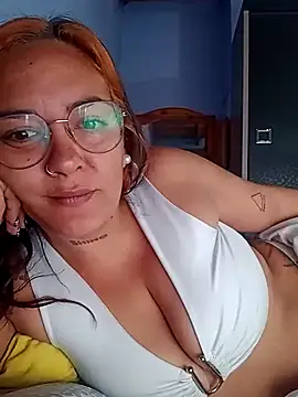 Snapshot of kuramaqueen chatting on April 5, 2026, 5:32 pm kuramaqueen online show from April 5, 2026, 5:32 pm