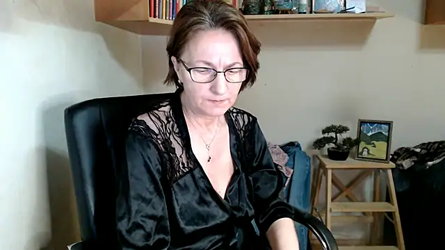 Snapshot of katemodel chatting on July 9, 2026, 10:47 pm katemodel online show from July 9, 2026, 10:47 pm