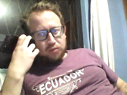 Ecuhot8976 online show from June 28, 2026, 3:45 am