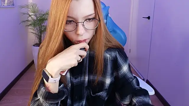 PinkAn8el online show from February 6, 2026, 2:27 am