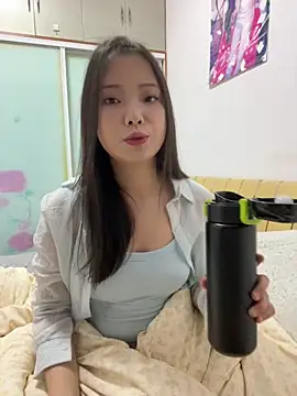 BIGBABYYEYE online show from February 11, 2026, 2:00 pm