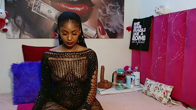 Moreish-06 online show from April 4, 2026, 6:05 pm