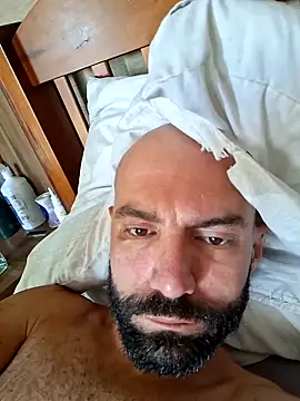 Robsonitj90 online show from February 11, 2026, 6:46 pm