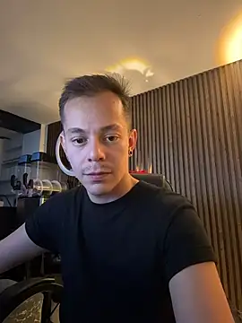 AxelMuller online show from February 9, 2026, 6:39 am