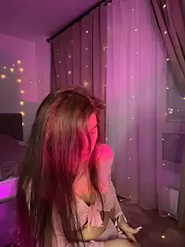 Snapshot of Anna_Elfii chatting on June 3, 2026, 8:03 pm Anna Elfii online show from June 3, 2026, 8:03 pm