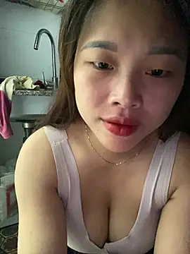 Emxinhka1 online show from August 7, 2026, 10:34 pm