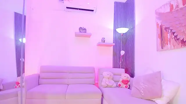 TAHIELA  online show from February 21, 2026, 10:38 am