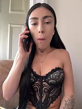 Bonny Eva online show from April 18, 2026, 7:07 pm