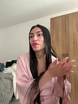 Snapshot of Bonny_Eva chatting on July 3, 2026, 5:19 pm Bonny Eva online show from July 3, 2026, 5:19 pm