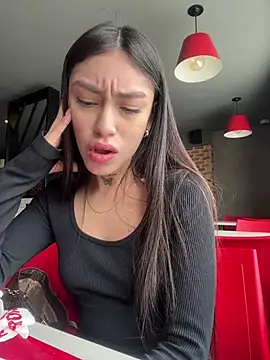 Snapshot of Bonny_Eva chatting on July 13, 2026, 6:22 pm Bonny Eva online show from July 13, 2026, 6:22 pm