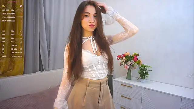 CarlaSpiva online show from February 9, 2026, 8:13 pm