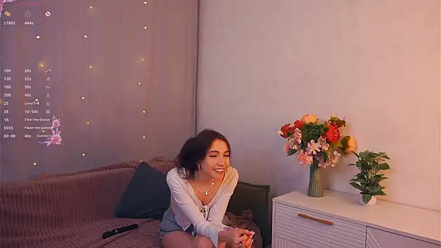 CarlaSpiva online show from February 15, 2026, 8:05 pm