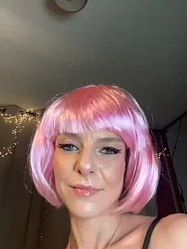 Olivia-Brooks online show from February 1, 2026, 7:23 pm