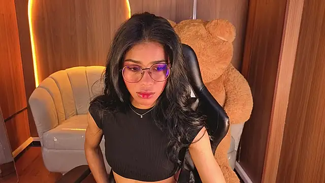 Alina b  online show from February 14, 2026, 12:46 pm